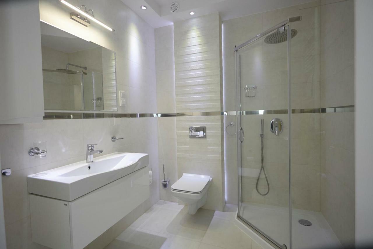 Апартаменты Gardenia Sea Side Martina 1 Дзивнув Экстерьер фото